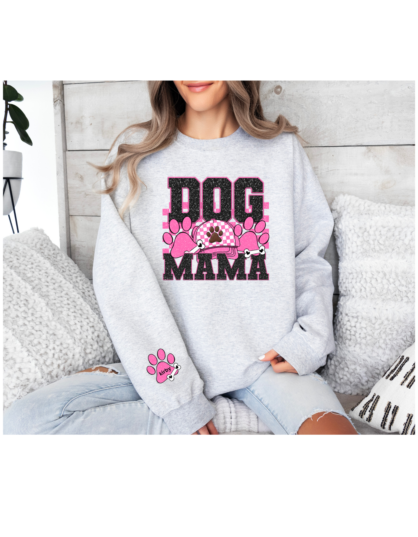 DOG MOM- PERSONLIZE WITH YOUR PETS NAME OR LEAVE BLANK.