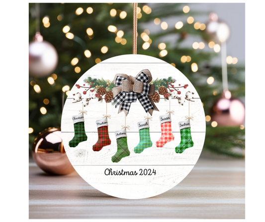 Personalize a Christmas ornament